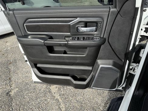 Used 2024 RAM 3500 Laramie w/ Night Edition image 18