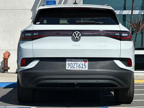 Used 2022 Volkswagen ID.4 Pro AWD/4WD image 5