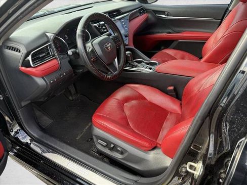 Used 2020 Toyota Camry XSE w/ Navigation Package FWD image 9