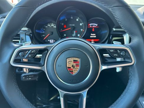 Used 2020 Porsche Macan image 28