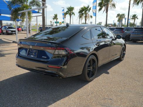 Used 2025 Honda Accord Sport image 5