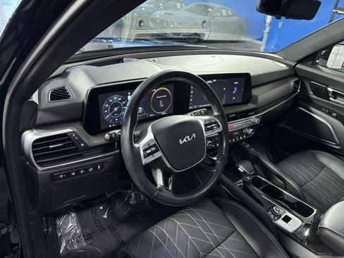 Used 2024 Kia Telluride SX Prestige X-Pro AWD/4WD image 19