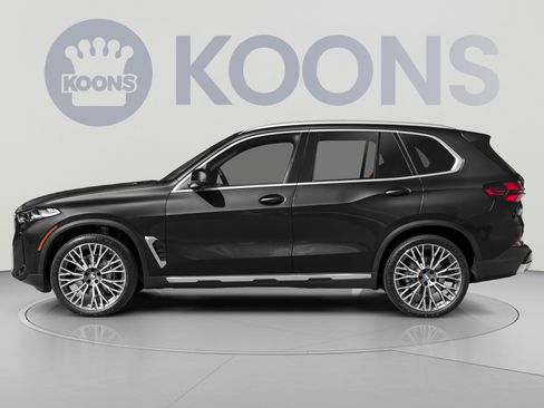 Used 2024 BMW X5 xDrive40i w/ M Sport Package AWD/4WD image 4
