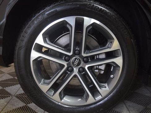 New 2025 Audi Q5 Prestige image 11