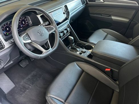 Used 2023 Volkswagen Atlas Cross Sport SE AWD/4WD image 10