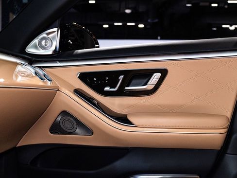 Used 2023 Mercedes-Benz Maybach S 680 4MATIC image 7