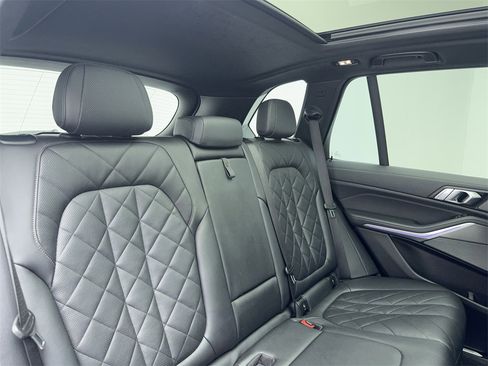 Used 2023 BMW X5 xDrive40i w/ M Sport Package image 49