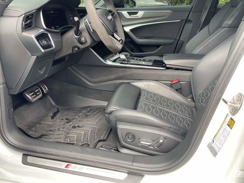 Used 2022 Audi RS 6 w/ Executive Package AWD/4WD image 9