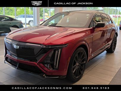 New 2027 Cadillac Lyriq V Premium w/ LPO, Floor Liner Package