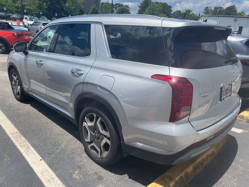 Used 2025 Hyundai Palisade SEL FWD image 3