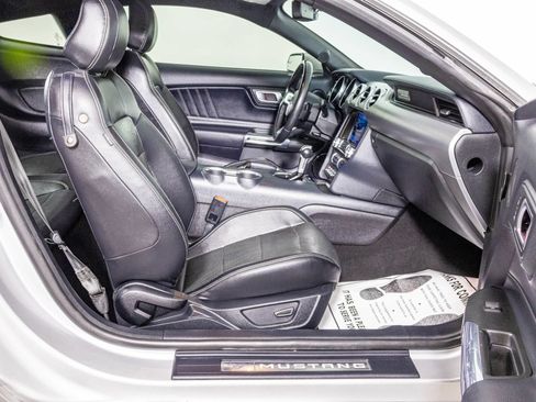Used 2019 Ford Mustang GT Premium RWD image 41