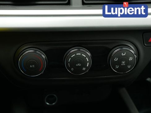 Used 2024 Chevrolet Trax LS image 20