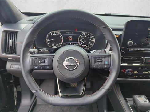 Used 2025 Nissan Pathfinder Rock Creek image 22
