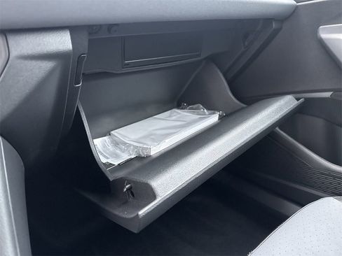 New 2026 Volkswagen Jetta SE image 41