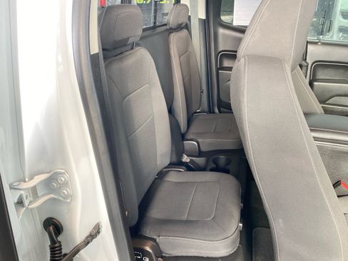 Used 2018 Chevrolet Colorado LT w/ Redline Special Edition image 21