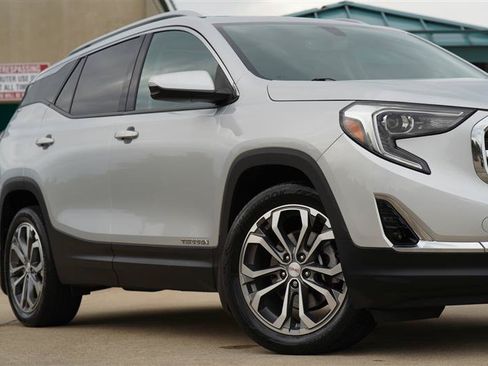 Used 2019 GMC Terrain SLT w/ Preferred Package FWD image 12