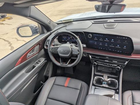 New 2026 Chevrolet Traverse RS w/ LPO, Floor Liner Package image 19