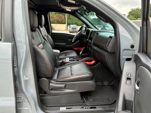 Used 2023 Nissan Frontier PRO-4X w/ Pro-4X Premium Package AWD/4WD image 15