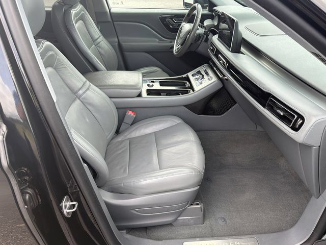 Used 2020 Lincoln Aviator Reserve w/ Elements Package Plus RWD image 13