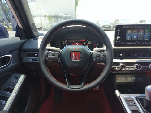 Used 2025 Honda Civic Type R image 16
