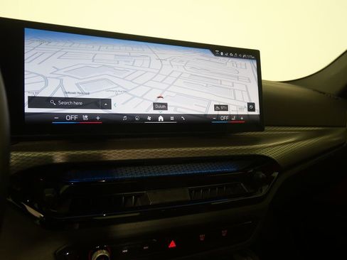 Certified 2025 BMW 430i xDrive Convertible w/ M Sport Package image 20