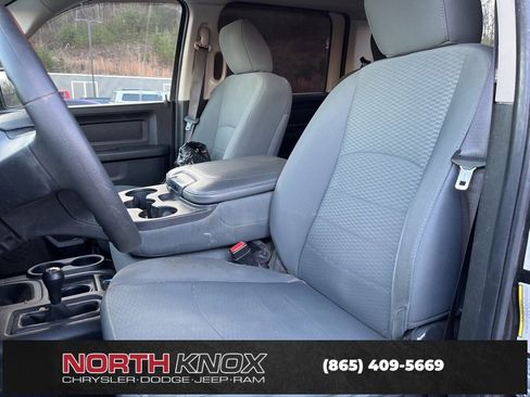 Used 2018 RAM 2500 Tradesman w/ Chrome Appearance Group image 7