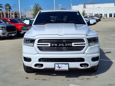 Used 2024 RAM 1500 Laramie image 4