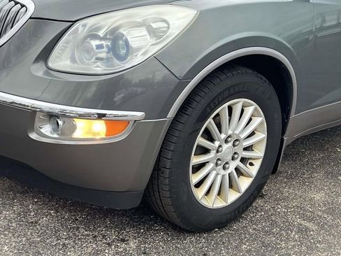 Used 2011 Buick Enclave CXL image 9