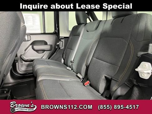 Used 2026 Jeep Wrangler Unlimited Sport AWD/4WD image 32