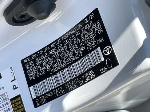 Certified 2025 Toyota Corolla SE FWD image 28