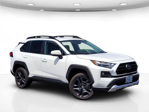 Used 2024 Toyota RAV4 Adventure AWD/4WD image 2