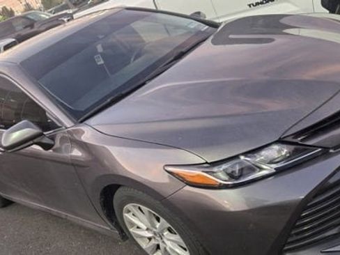 Certified 2020 Toyota Camry LE image 1