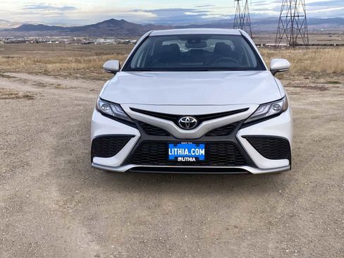 Used 2023 Toyota Camry XSE image 13