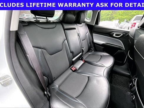 Used 2022 Jeep Compass Latitude w/ Sun and Sound Group FWD image 23