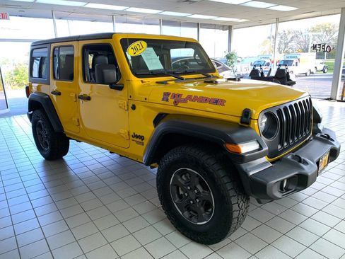 Used 2021 Jeep Wrangler Unlimited Sport image 3