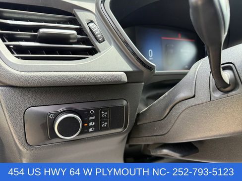 Used 2025 Ford Escape ST-Line AWD/4WD image 19