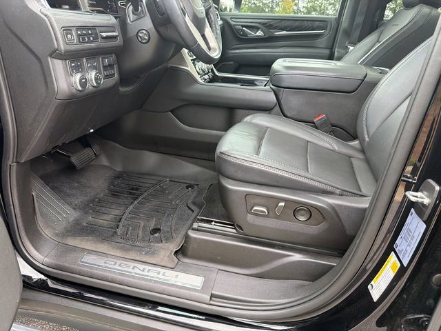 Used 2023 GMC Yukon XL Denali w/ Max Trailering Package AWD/4WD image 9