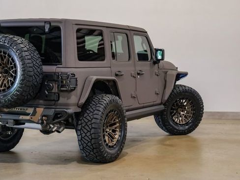 Used 2024 Jeep Wrangler Unlimited Rubicon 392 image 44