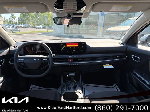 New 2026 Kia K4 FWD image 21