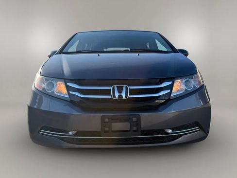 Used 2016 Honda Odyssey SE image 2