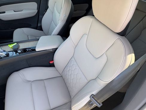 New 2026 Volvo XC60 B5 Plus w/ Protection Package Premier image 19