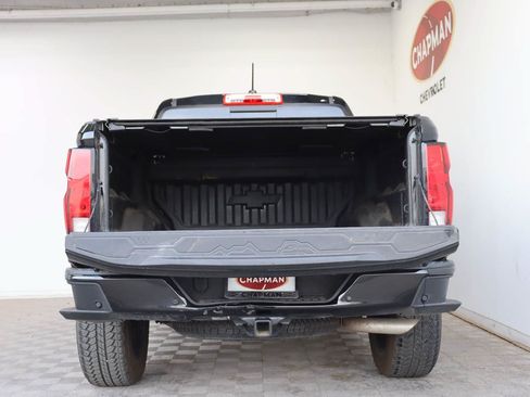 Used 2025 Chevrolet Colorado Trail Boss AWD/4WD image 5