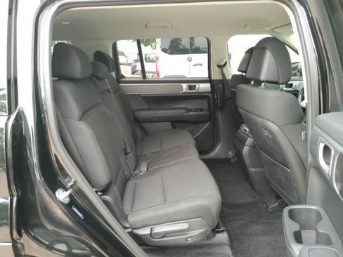 Used 2024 Hyundai Santa Fe SE FWD image 25