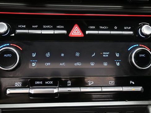 Used 2025 Hyundai Santa Fe Calligraphy FWD image 22