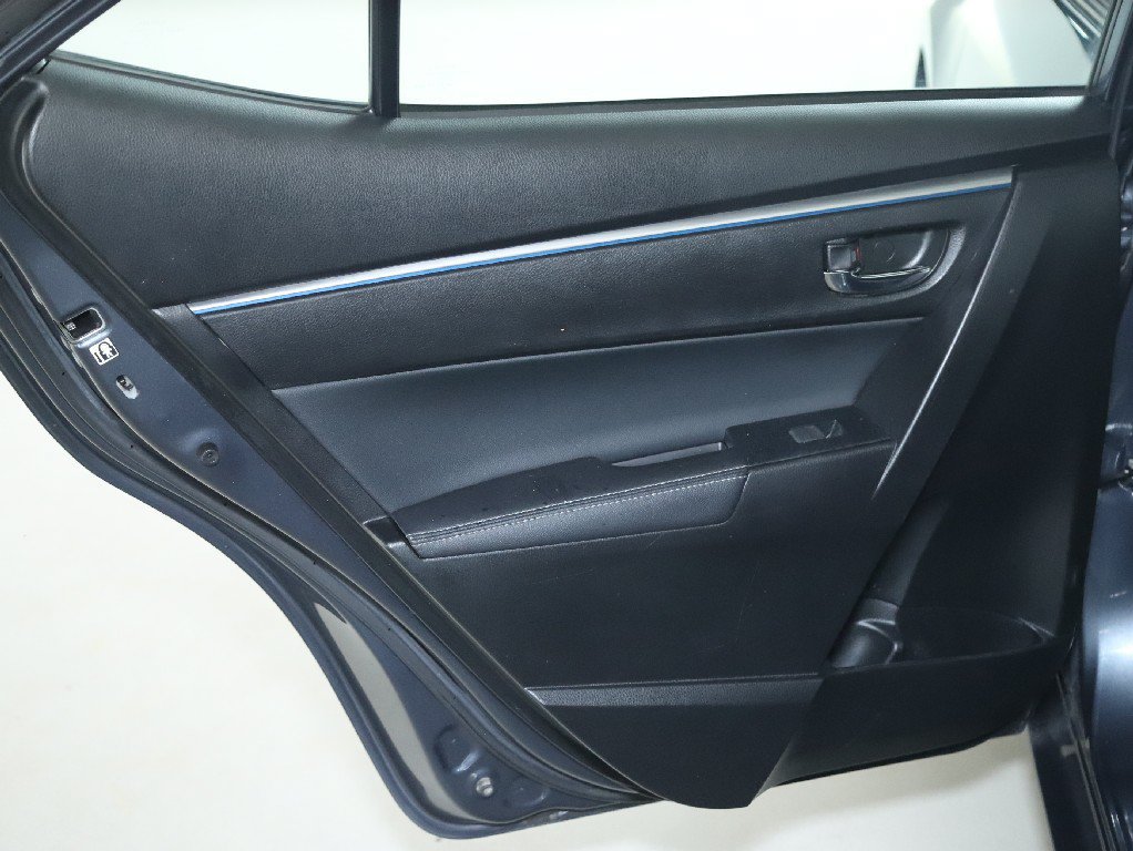 Used 2016 Toyota Corolla S FWD image 13