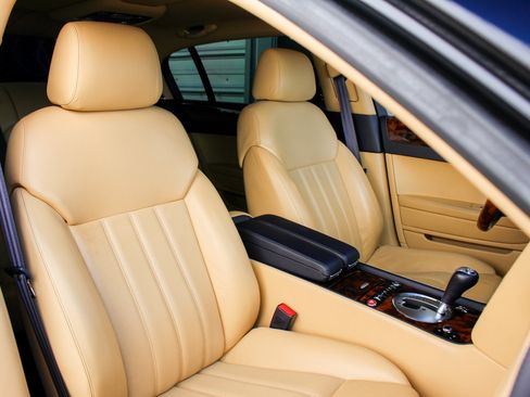 Used 2007 Bentley Flying Spur Flying Spur AWD/4WD image 36