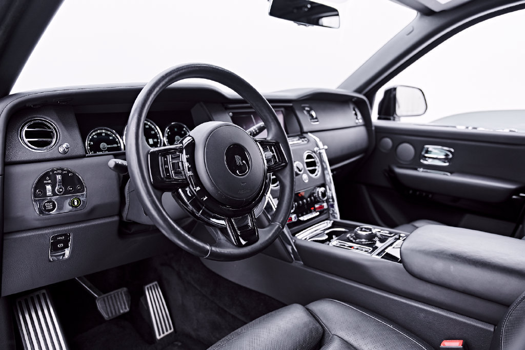 Used 2020 Rolls-Royce Cullinan AWD/4WD image 2