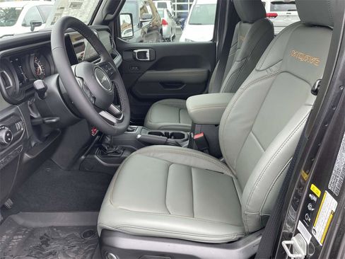 New 2025 Jeep Gladiator Mojave w/ Safety Group image 26