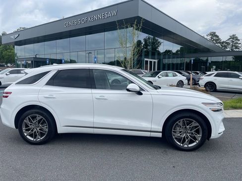 Used 2023 Genesis GV70 2.5T w/ Advanced Package AWD/4WD image 4