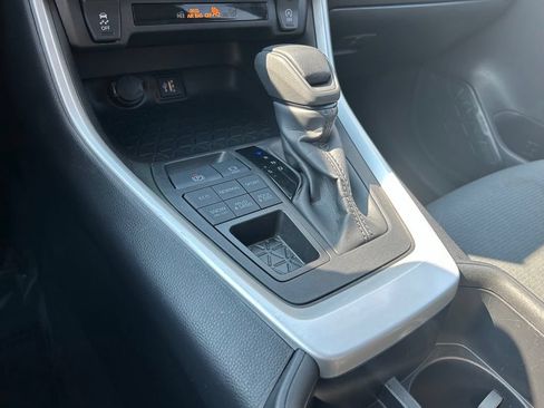 Certified 2025 Toyota RAV4 XLE AWD/4WD image 21